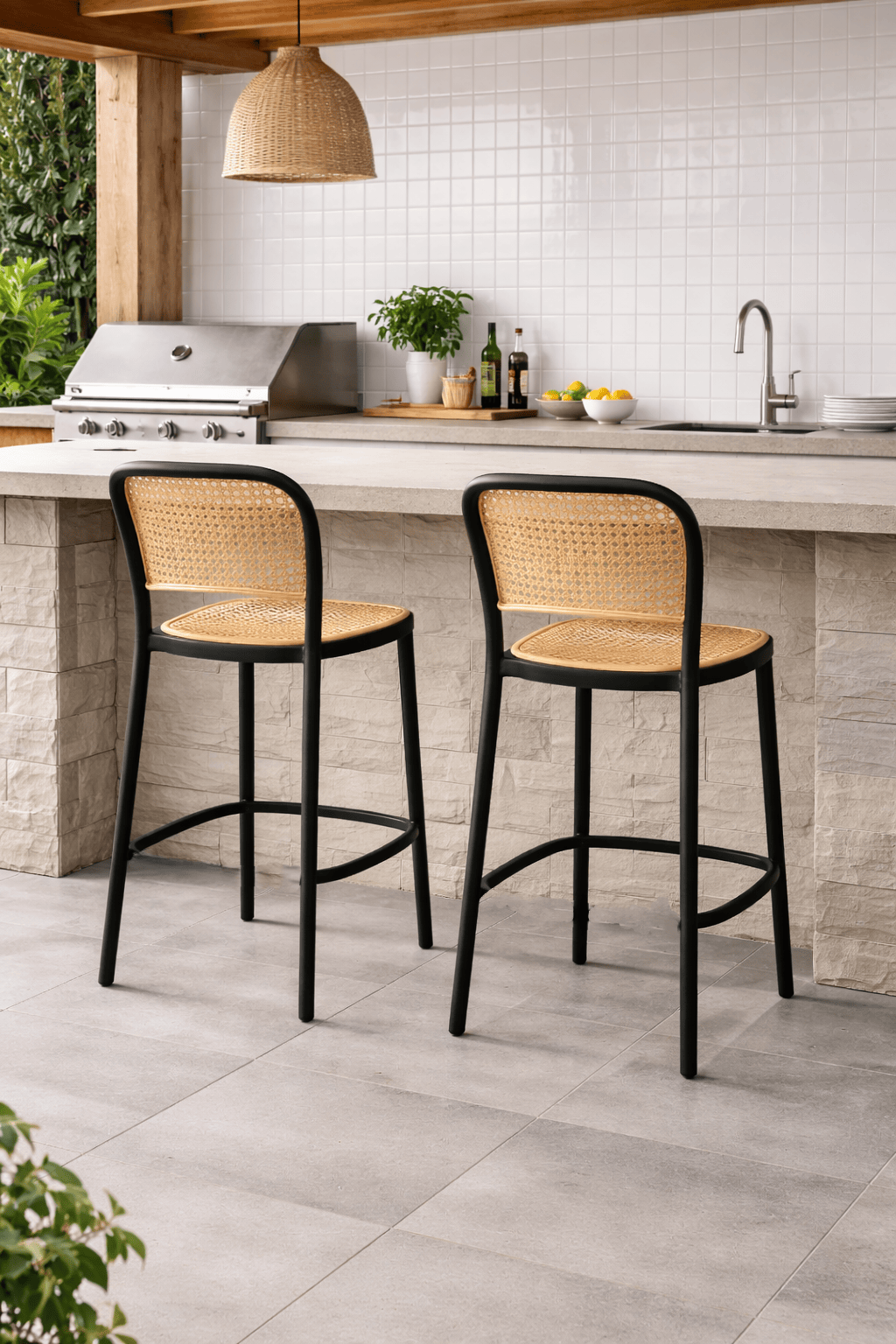 Taburete Delta Lombardia Piso De Bar O Terraza 66cm Negro