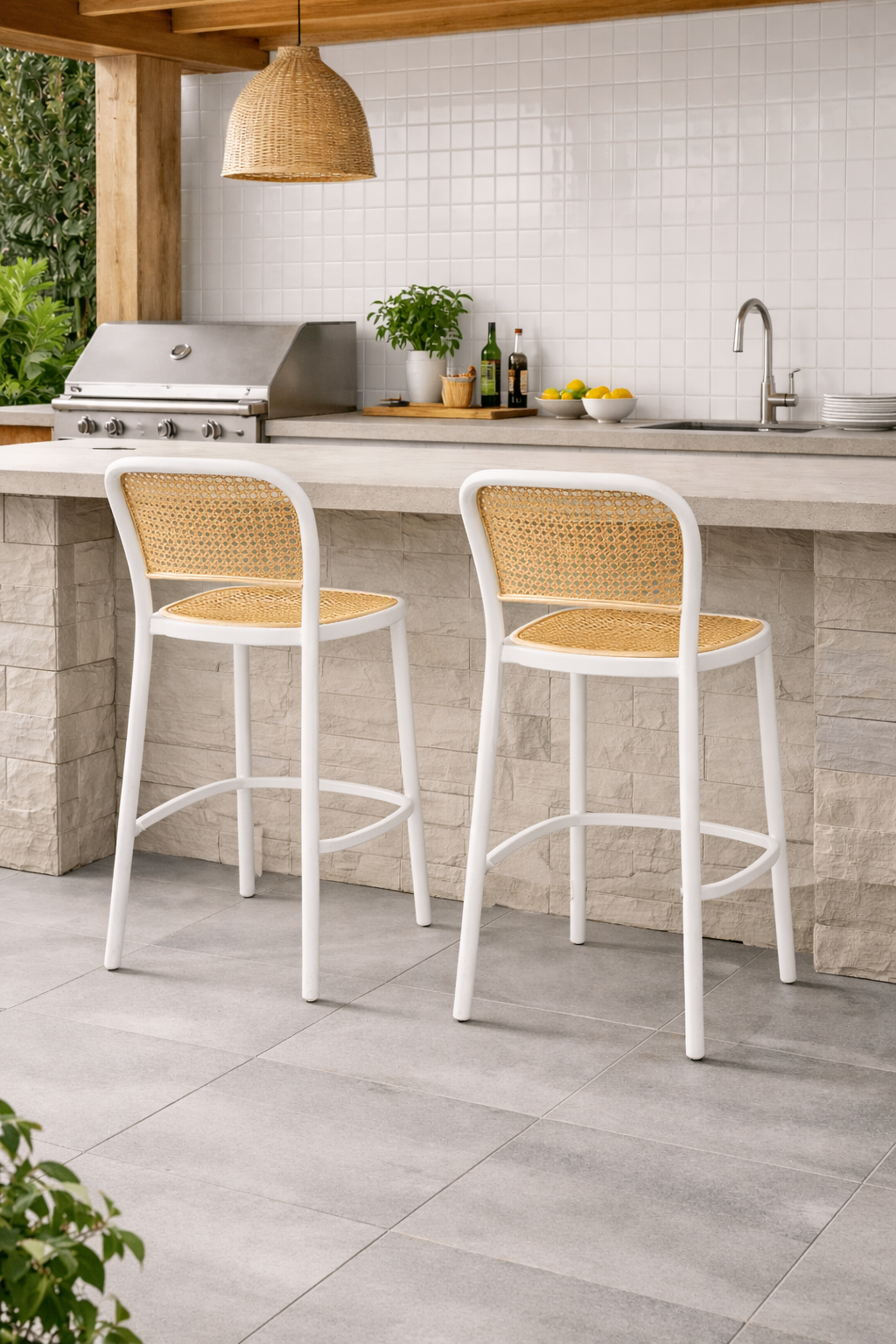 Taburete Delta Lombardia Piso De Bar O Terraza 66cm Blanco