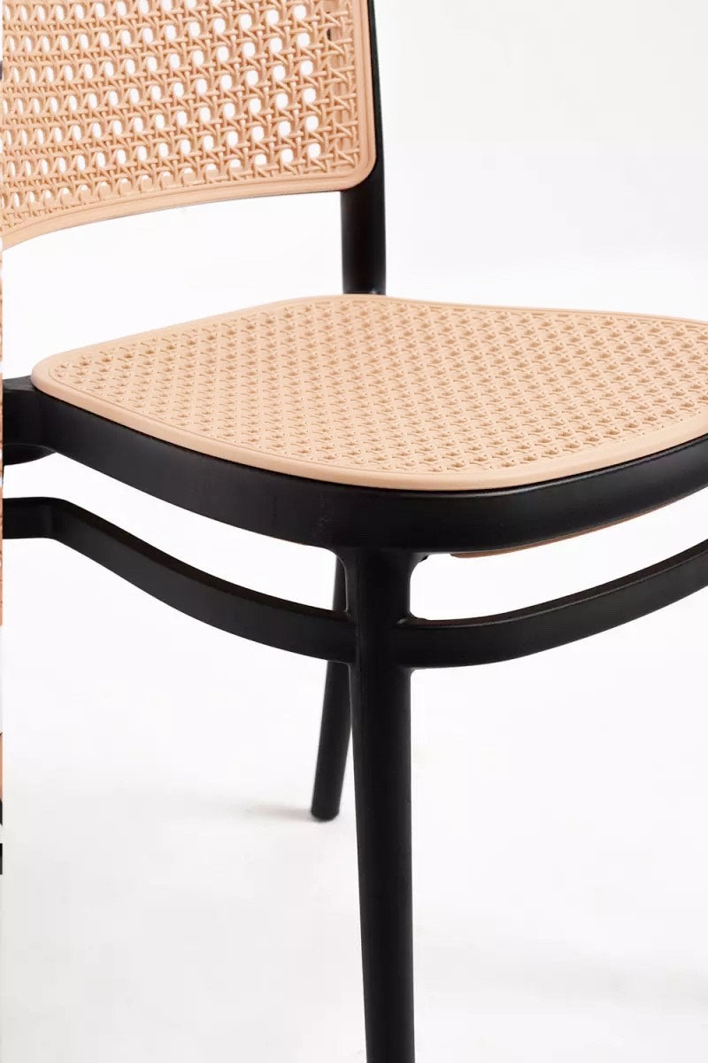 Silla Lombardia para Comedor o Terraza Negra