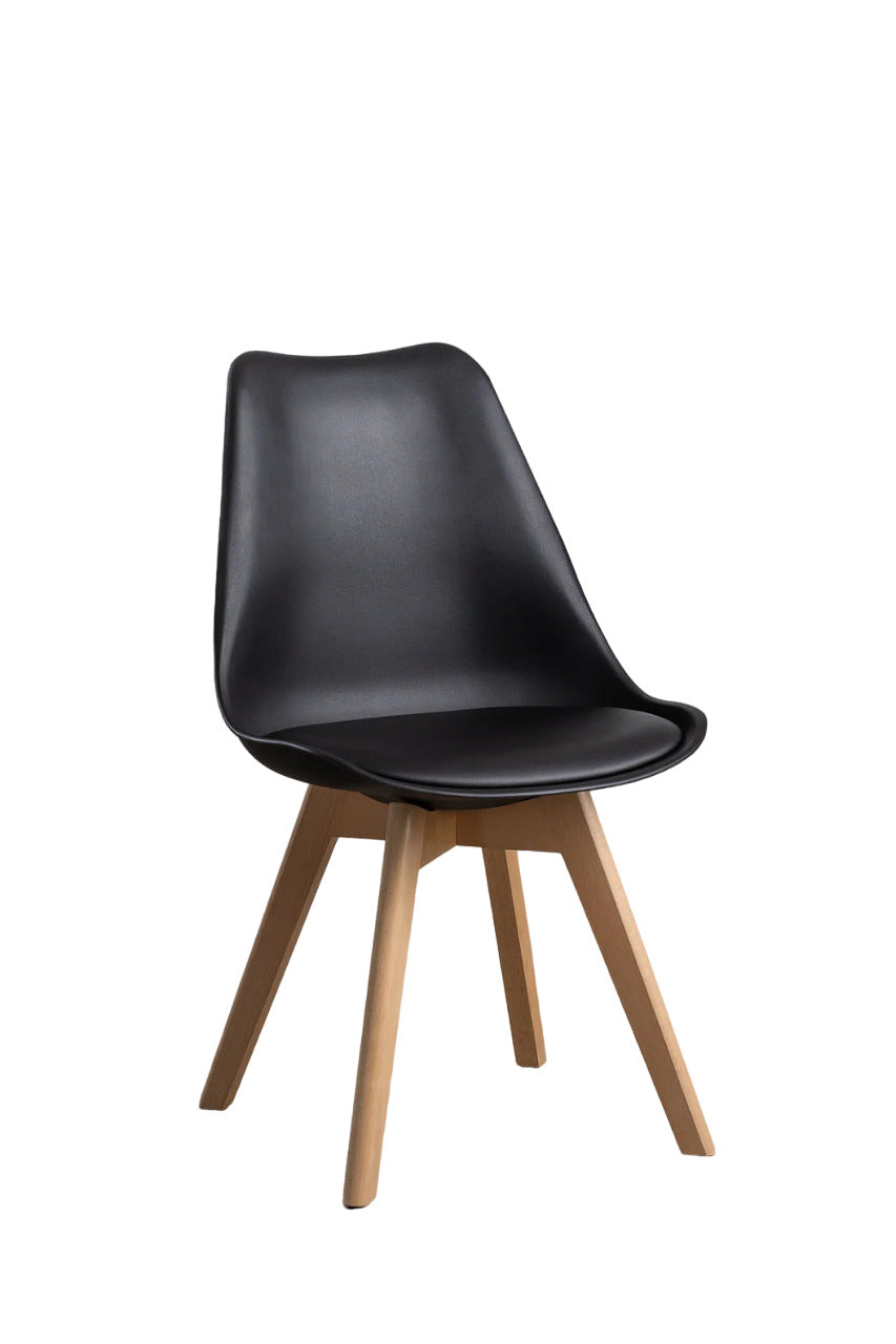 Silla Eames Acolchada Negra