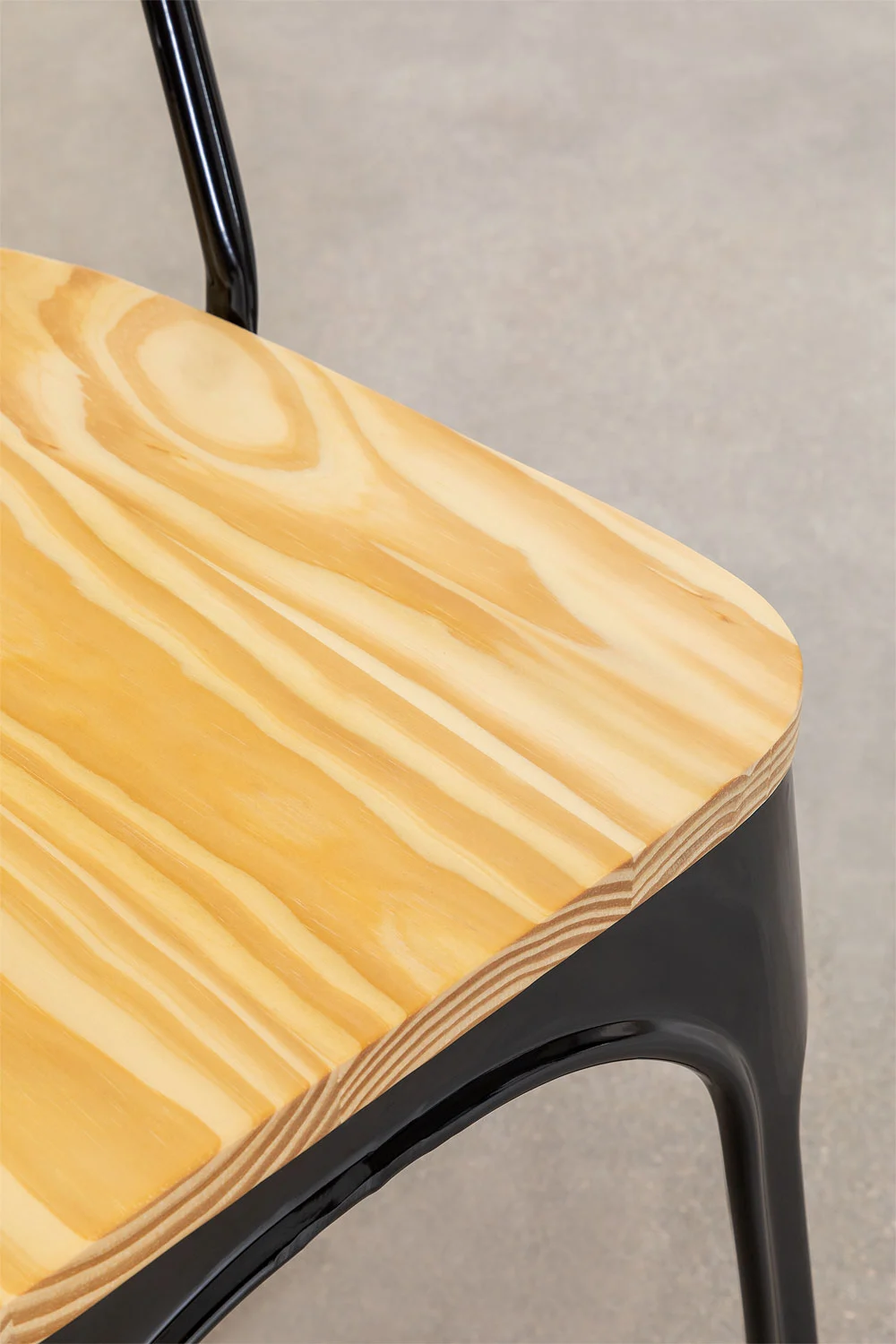 Silla Tolix con Asiento de Madera Negra
